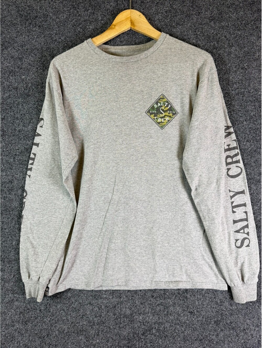 Salty Crew Mens Medium Long Sleeve T Shirt Gray Camo Diamond Logo Sink or Swim